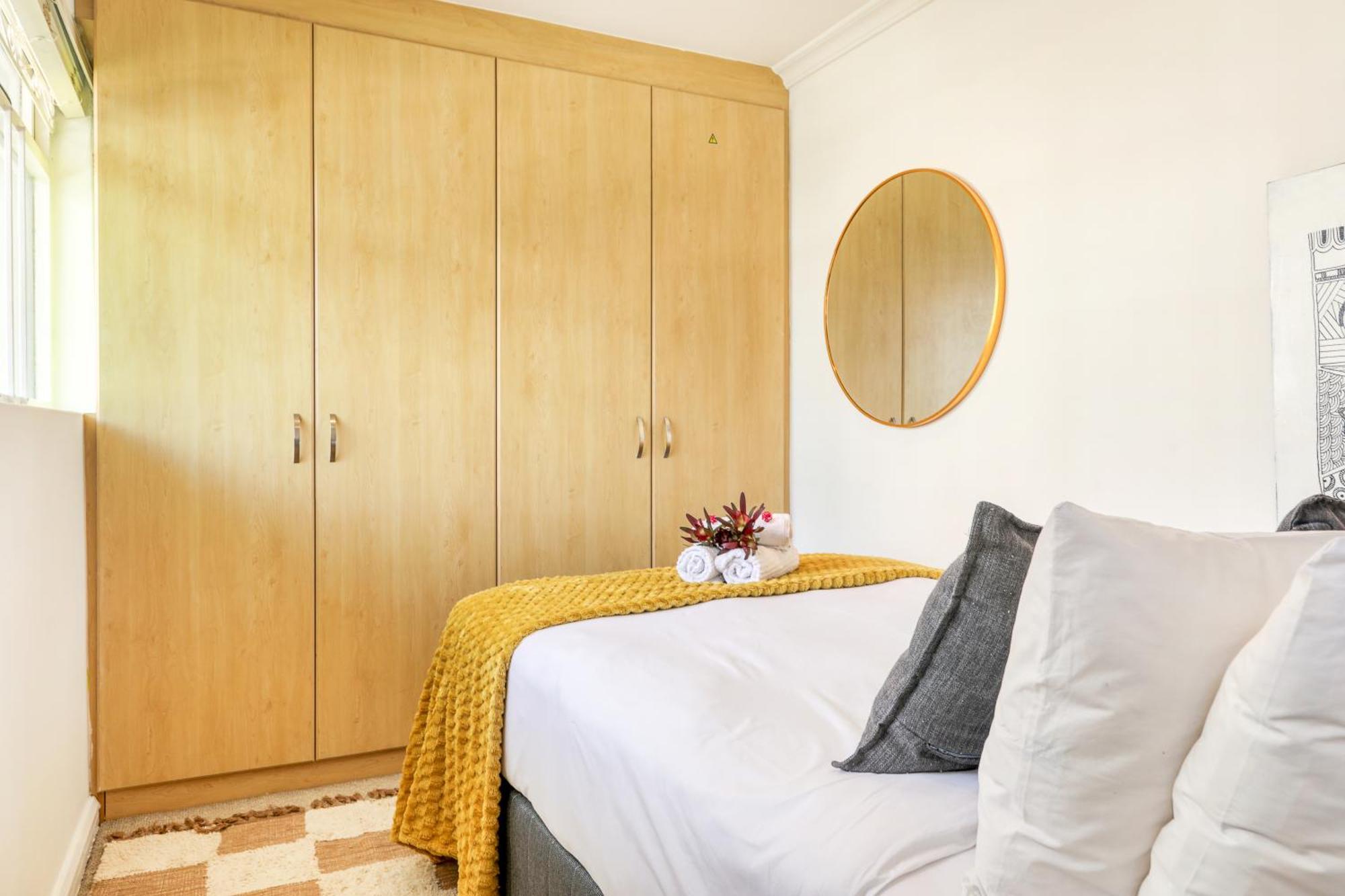 Backup-Powered Bantry Bay View 2 Bed Apartment เคปทาวน์ ภายนอก รูปภาพ