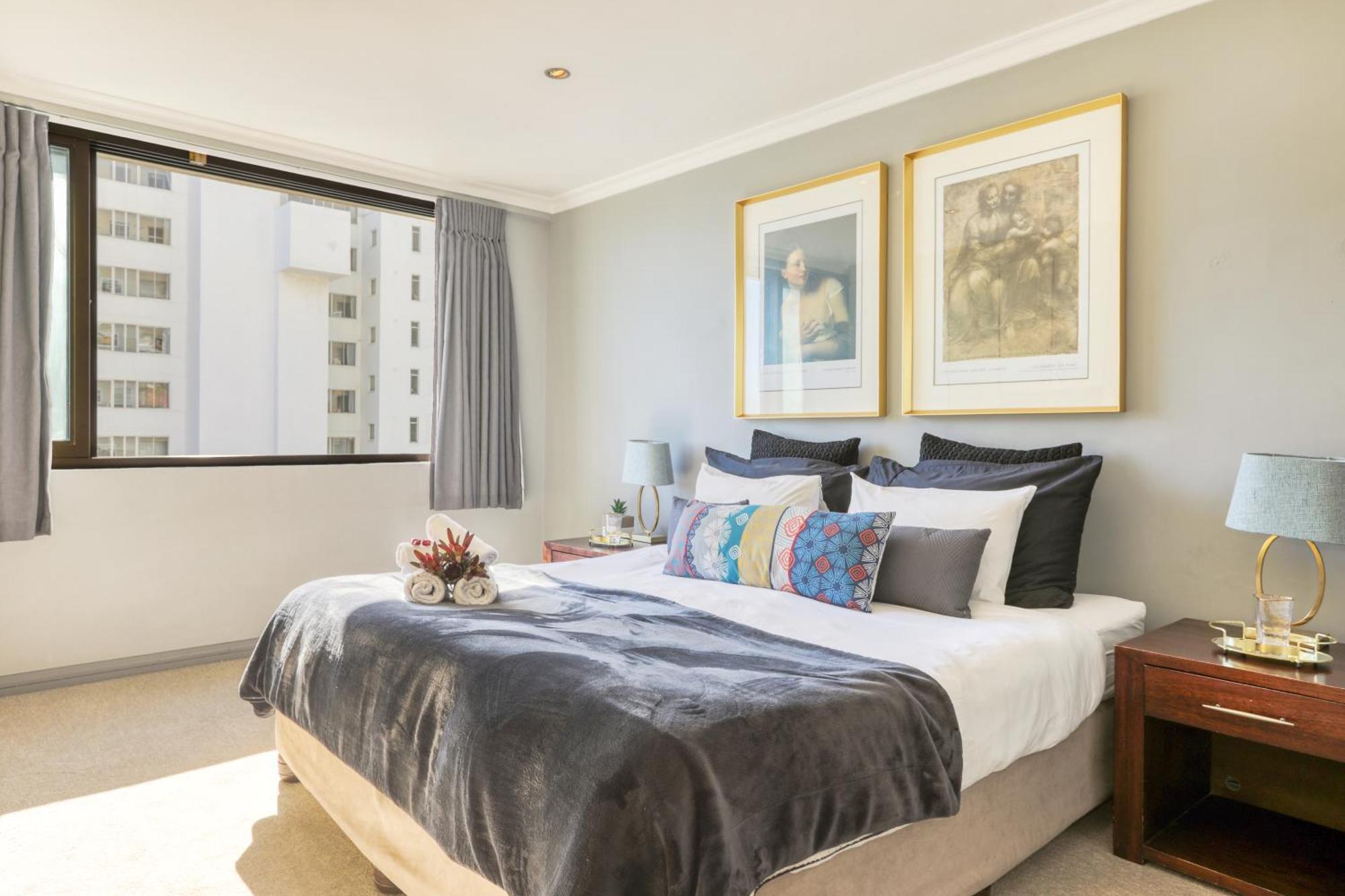Backup-Powered Bantry Bay View 2 Bed Apartment เคปทาวน์ ภายนอก รูปภาพ