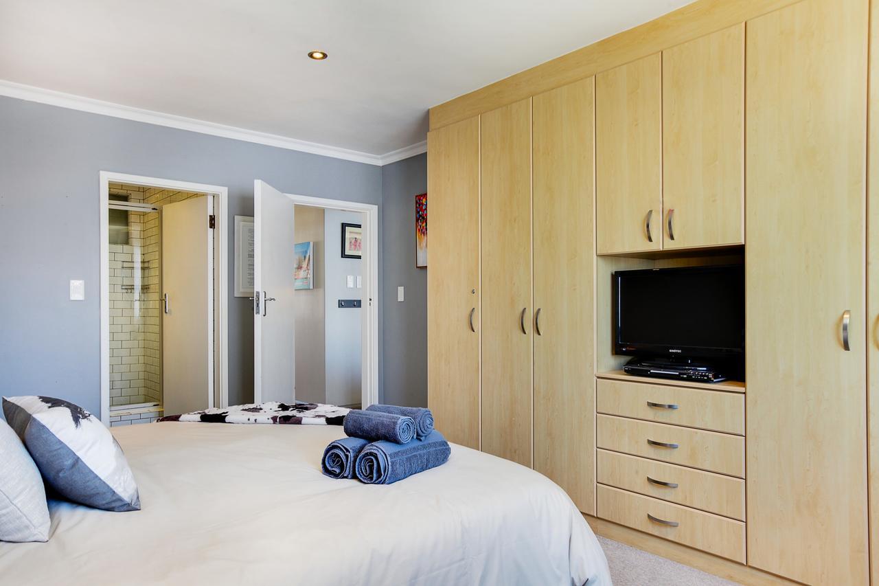 Backup-Powered Bantry Bay View 2 Bed Apartment เคปทาวน์ ภายนอก รูปภาพ