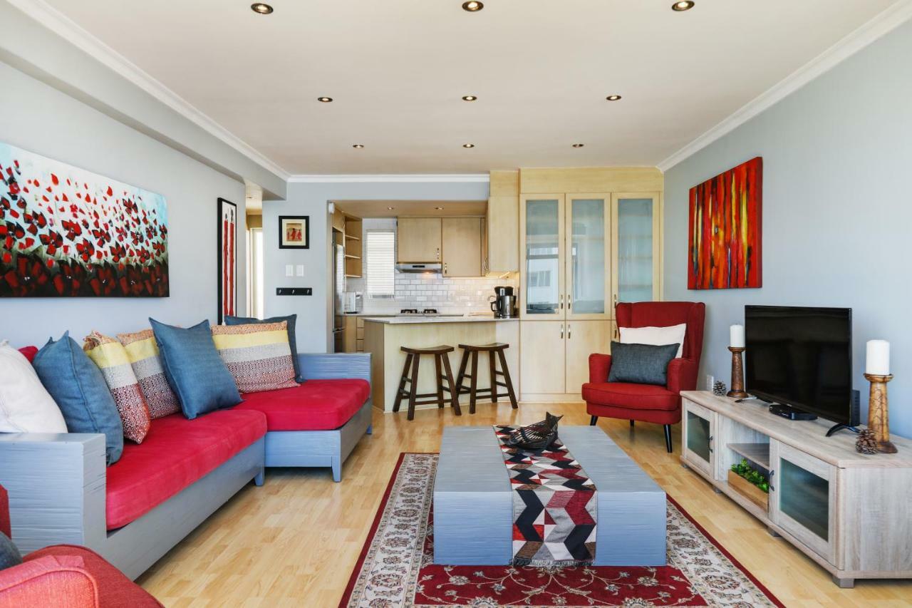 Backup-Powered Bantry Bay View 2 Bed Apartment เคปทาวน์ ภายนอก รูปภาพ