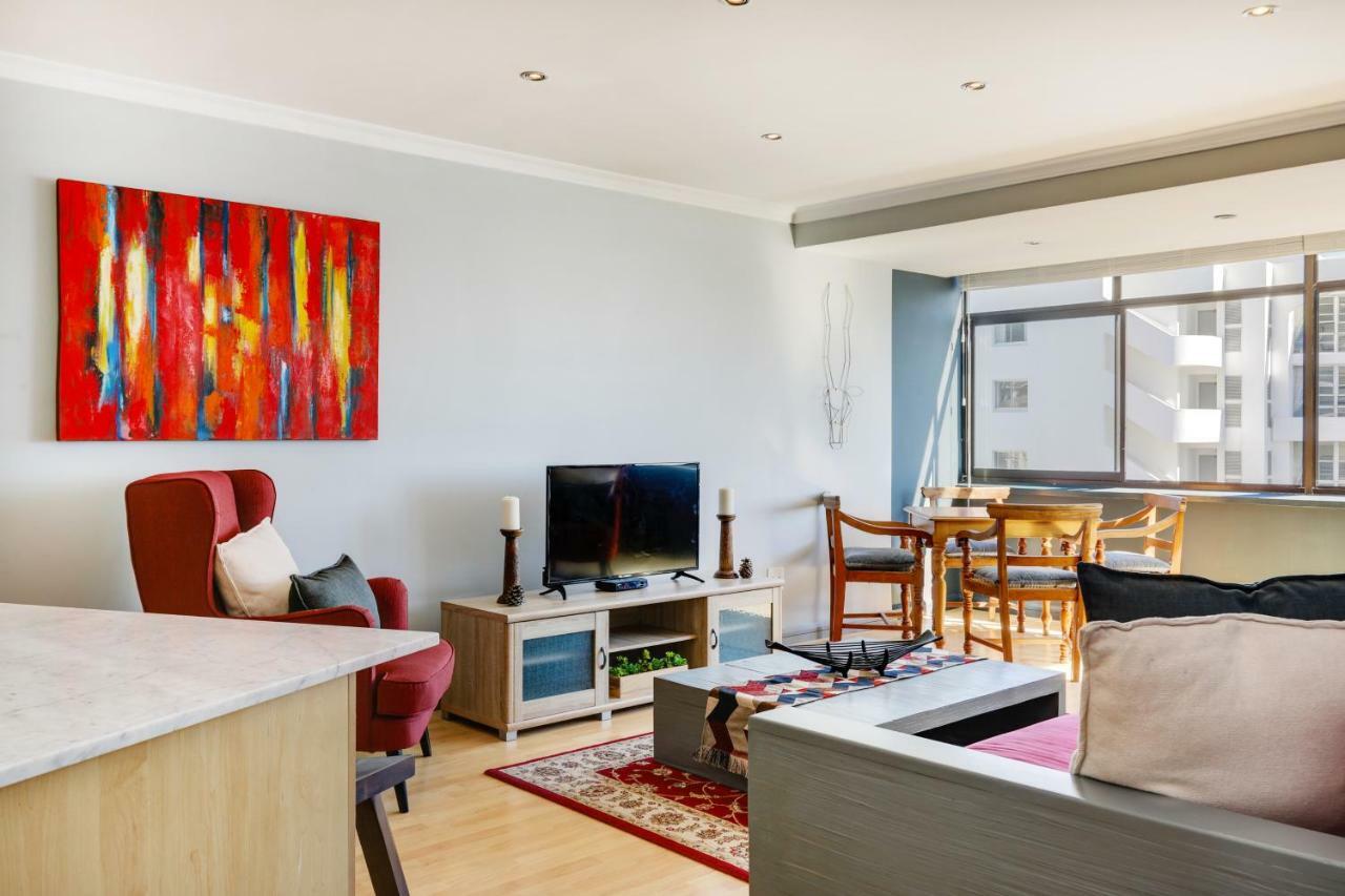 Backup-Powered Bantry Bay View 2 Bed Apartment เคปทาวน์ ภายนอก รูปภาพ