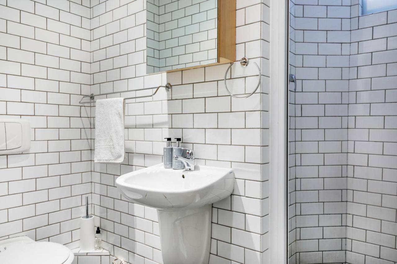 Backup-Powered Bantry Bay View 2 Bed Apartment เคปทาวน์ ภายนอก รูปภาพ